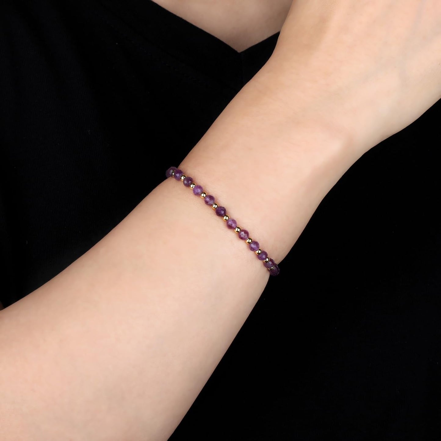 QOGIR Amethyst - Stone of Calmness - 14K Gold Plated Beads Natural Gemstone Stretch Elastic Dainty Healing Beaded Bracelets Gifts 4mm