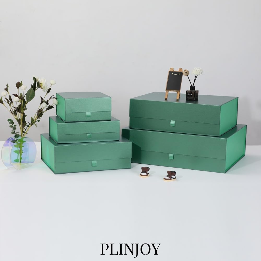 PLINJOY Large Gift Box 13.5x11.8x4.7 Inches, Green Gift Boxes for Presents with Magnetic Closure Lid, Luxury Gift Box Rectangle Collapsible Boxes for Gift Packaging