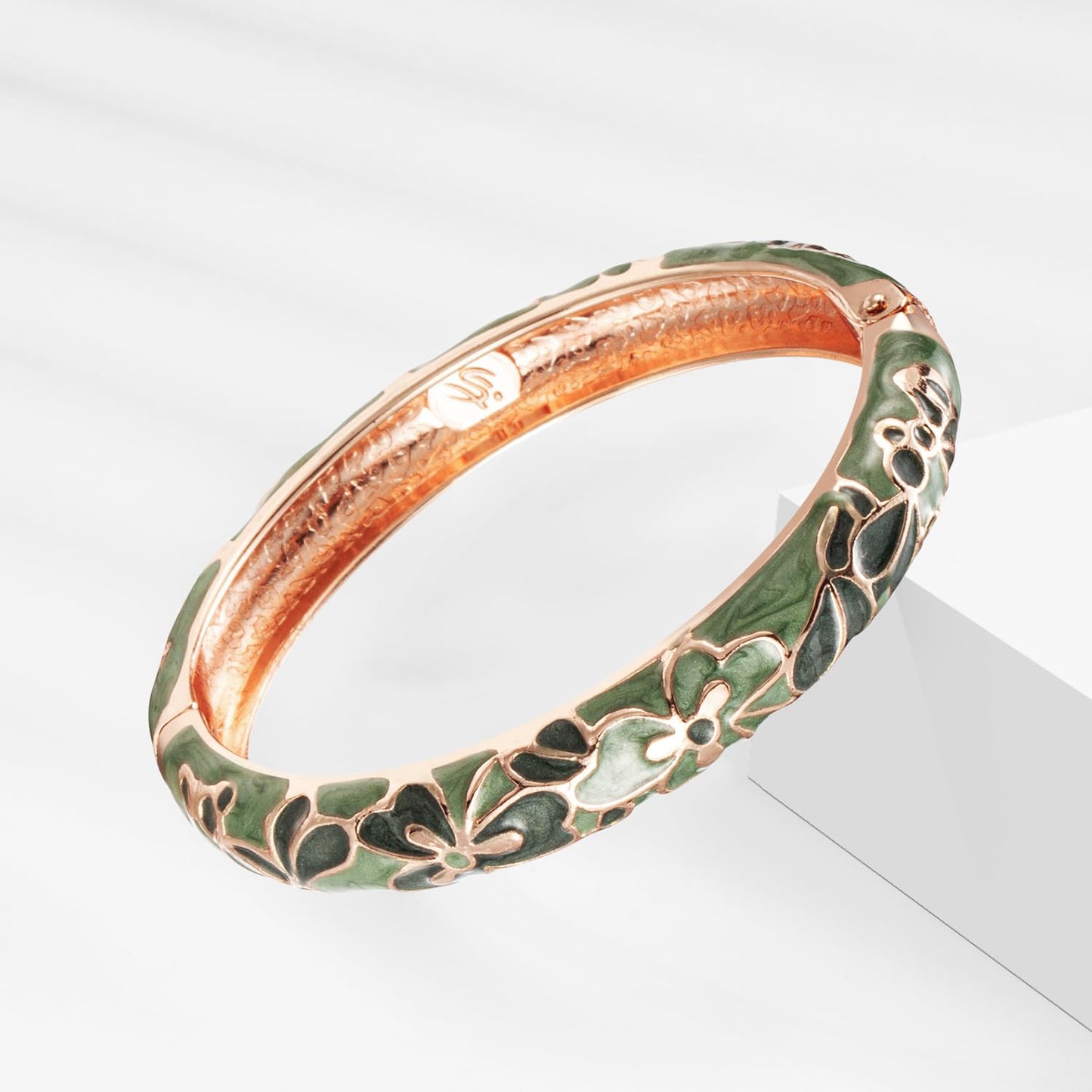 UJOY Vintage Jewelry Cloisonne Handcrafted Flower Enameled Gorgeous Rhinestone Hinged Cuff Bracelet Bangles Gifts 88A10-55A100 Green
