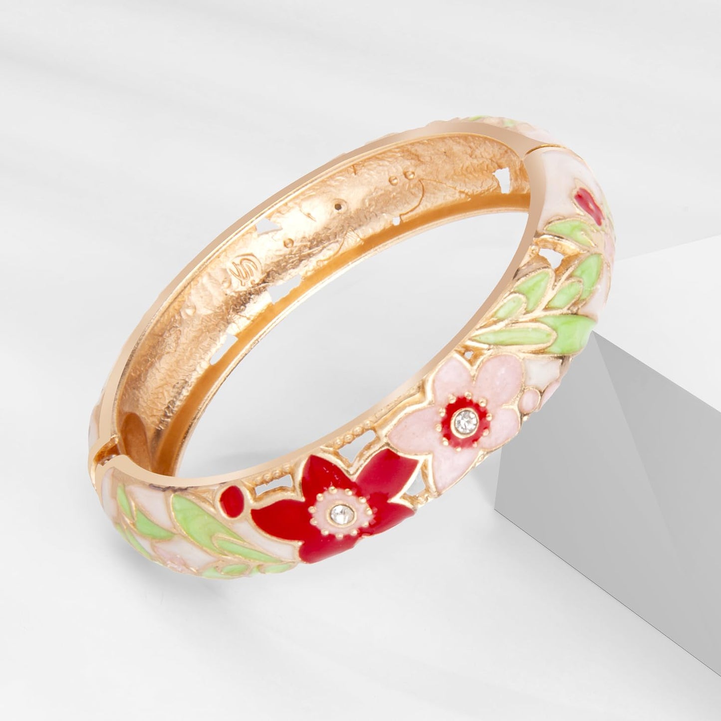 UJOY Fashion Cloisonne Bracelets Plated Leaf Filigree Enameled Womens Gifts Bangles Spring Hinged 88A11-55A81 Cream White