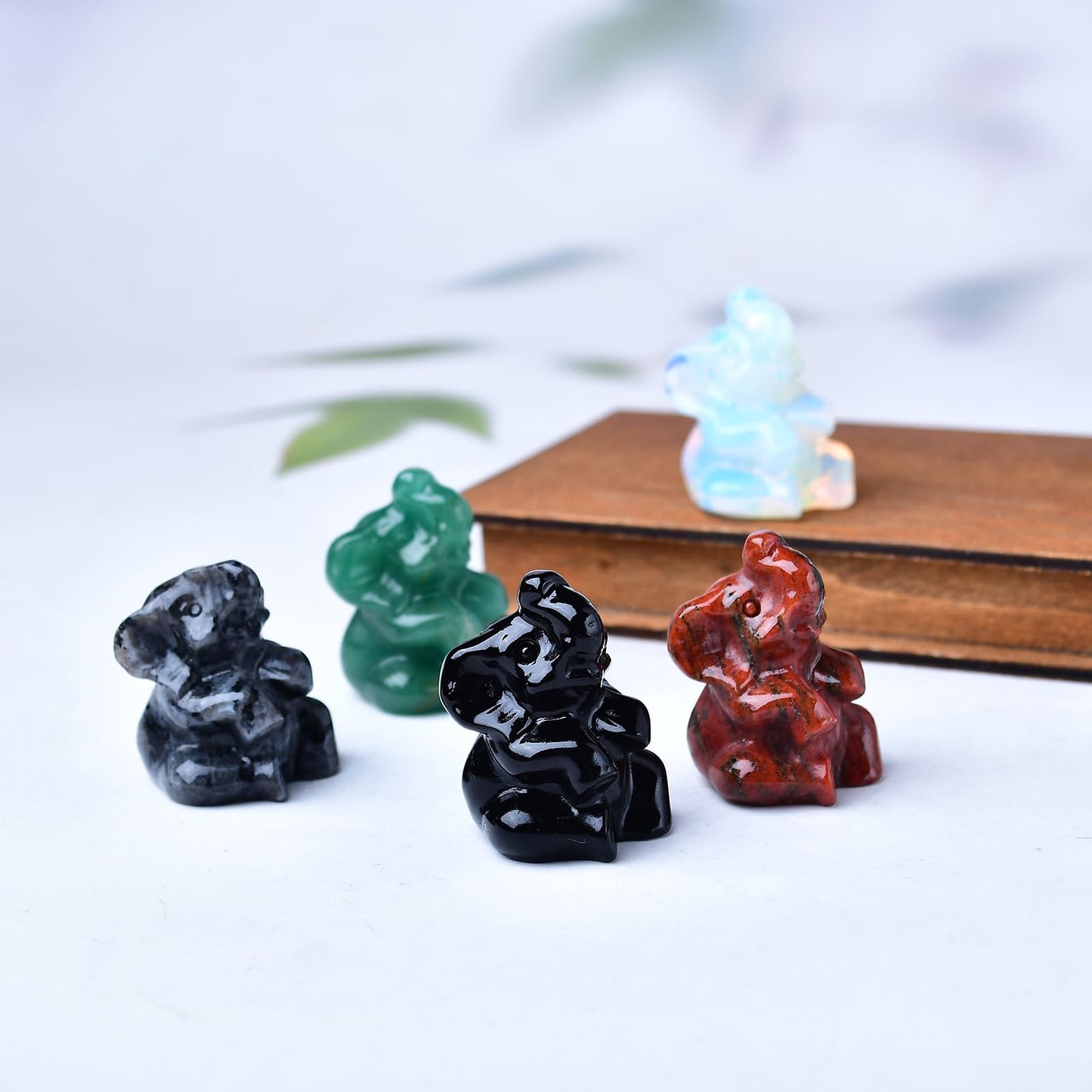 WUYOUSHI Obsidian Elephant Decor Figurine Crystals and Healing Stones Elephant Statue Polished Pocket Gemstones Bedroom Office Desk Home Decoration A Lucky Decoration