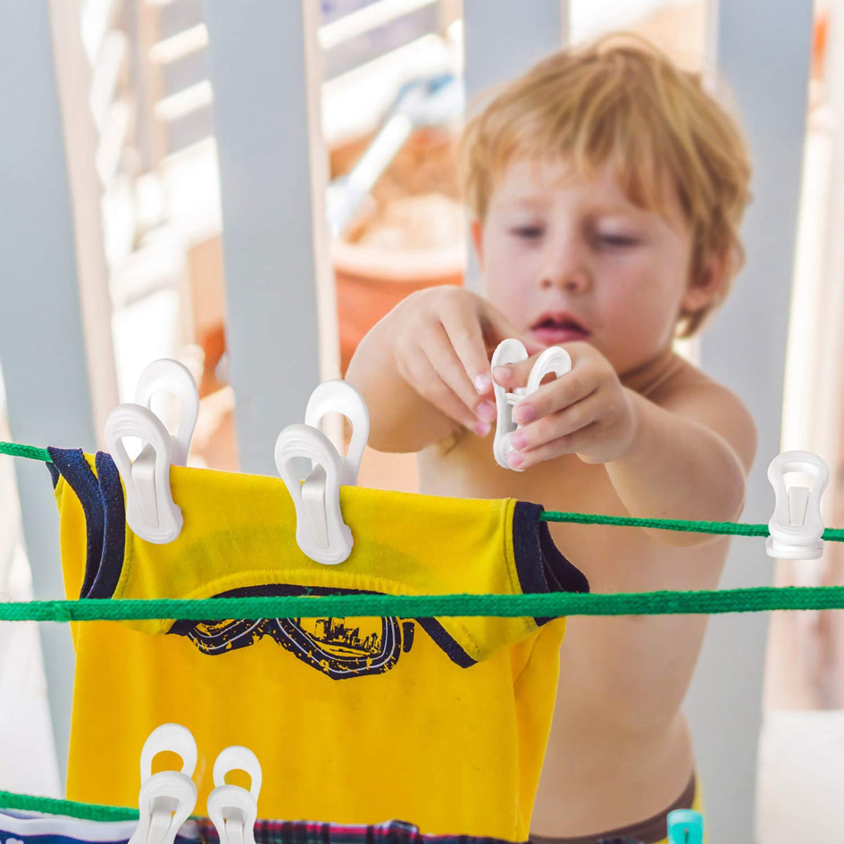 White Plastic Hanger Clips (24 Count)
