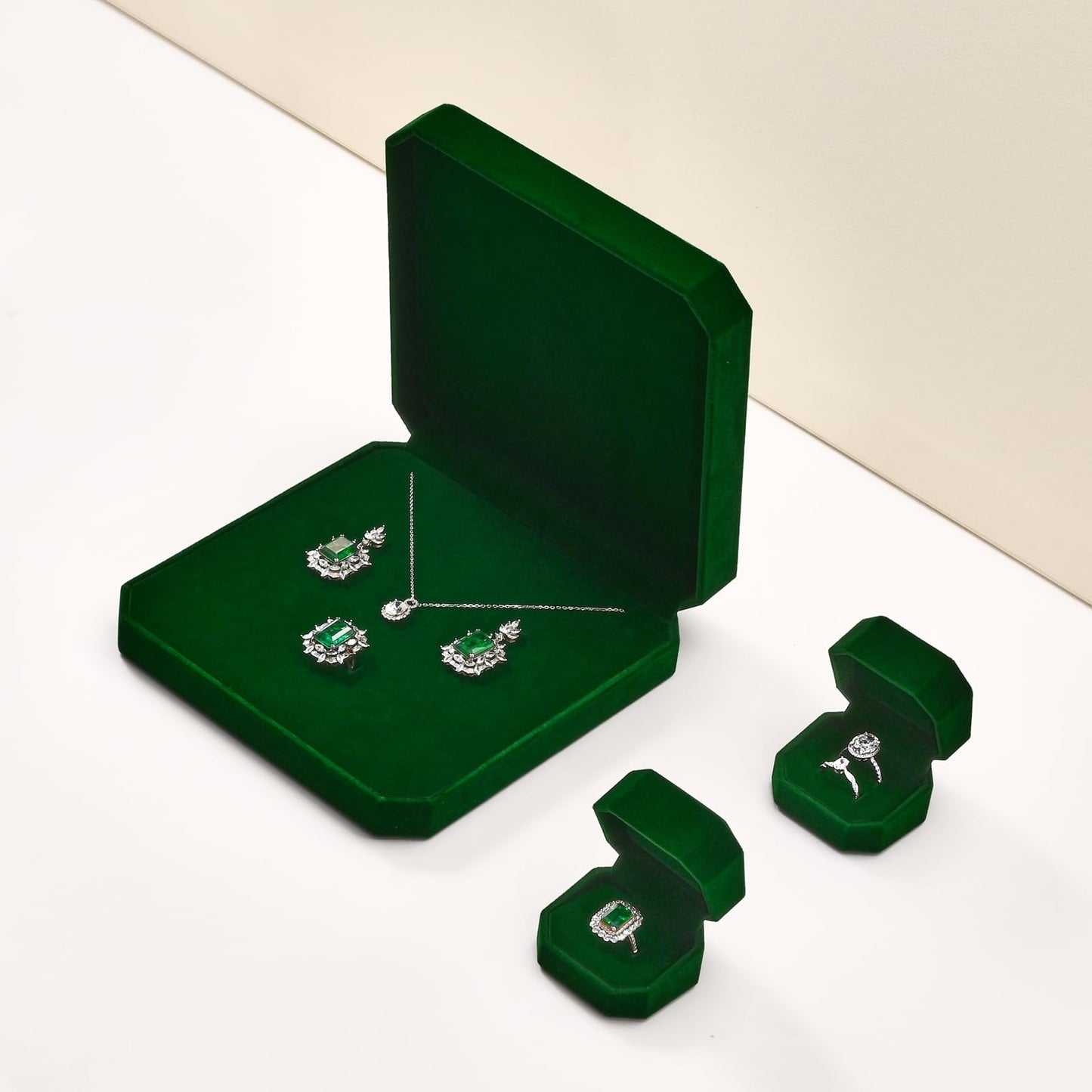 Woodten Green Small Necklace Box Velvet Jewelry Gift Box for Pendant Necklace Octagonal Jewelry Pendant Gift Box