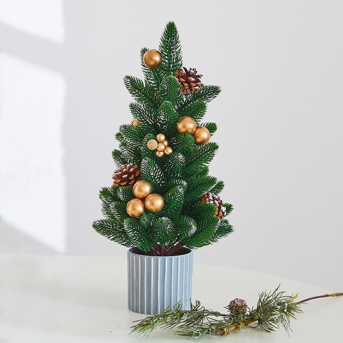 MYELLU Classic Small Christmas Tree Table Decor - Mini Tabletop Artificial Tree Indoor Christmas Holiday Centerpiece for Desktop Home Office Bedroom Decor Gift(Gold Pine)