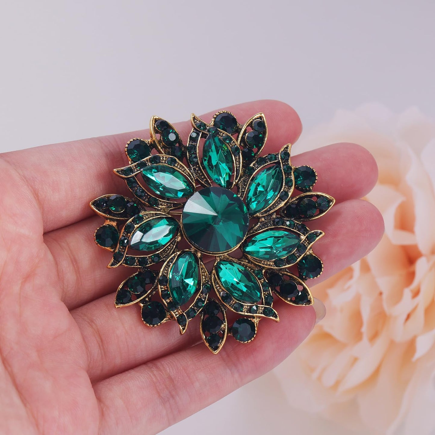 LAXPICOL Vintage Women's Green Austrian Crystal Elegant Flower Brooch Wedding Broach Pin