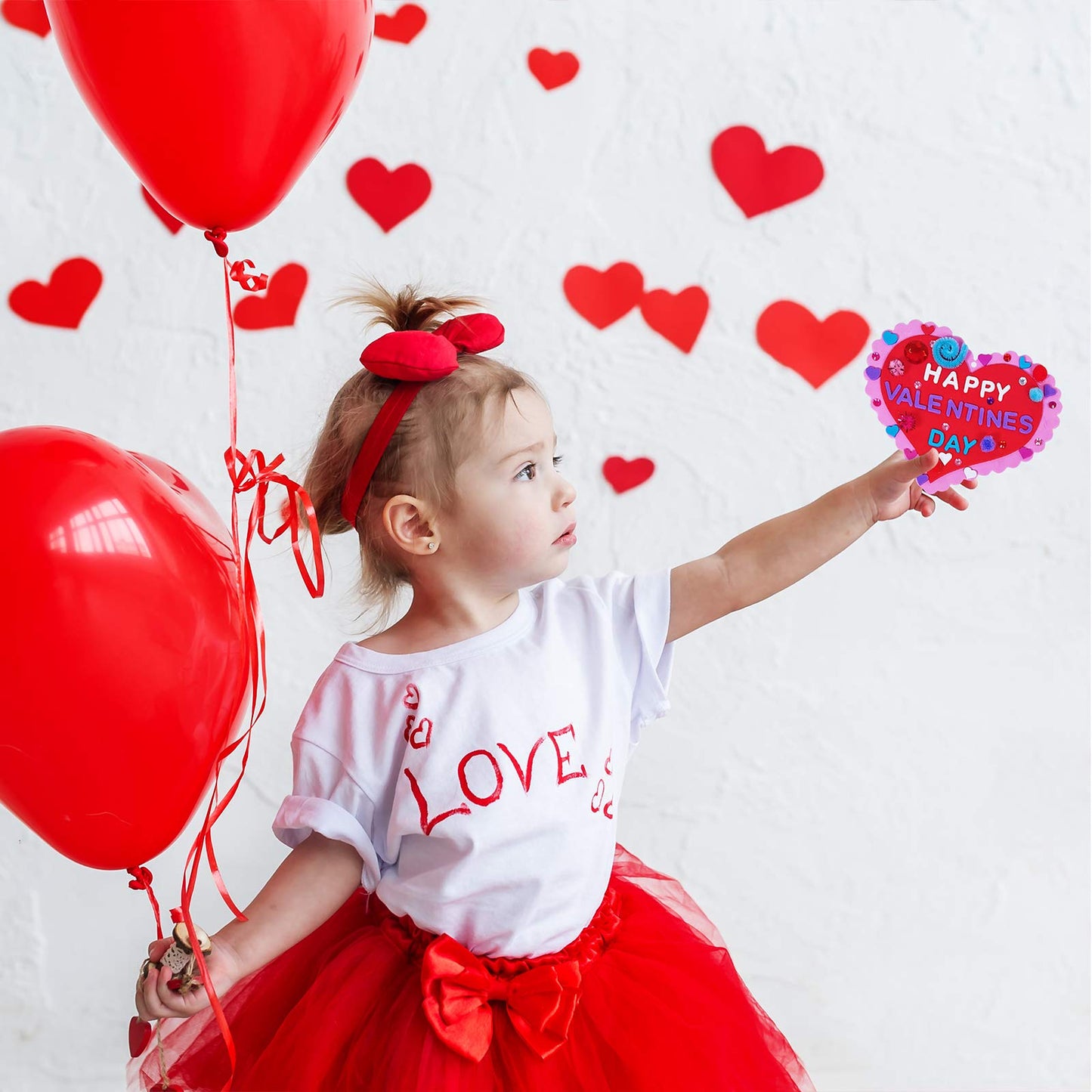 Winlyn 24 Sets Valentine's Day Heart Ornaments Decorations DIY Foam Craft Kits Assorted Shapes Stickers Pom-poms Googly Eyes for Kids Classroom Art Activity Gift Exchange