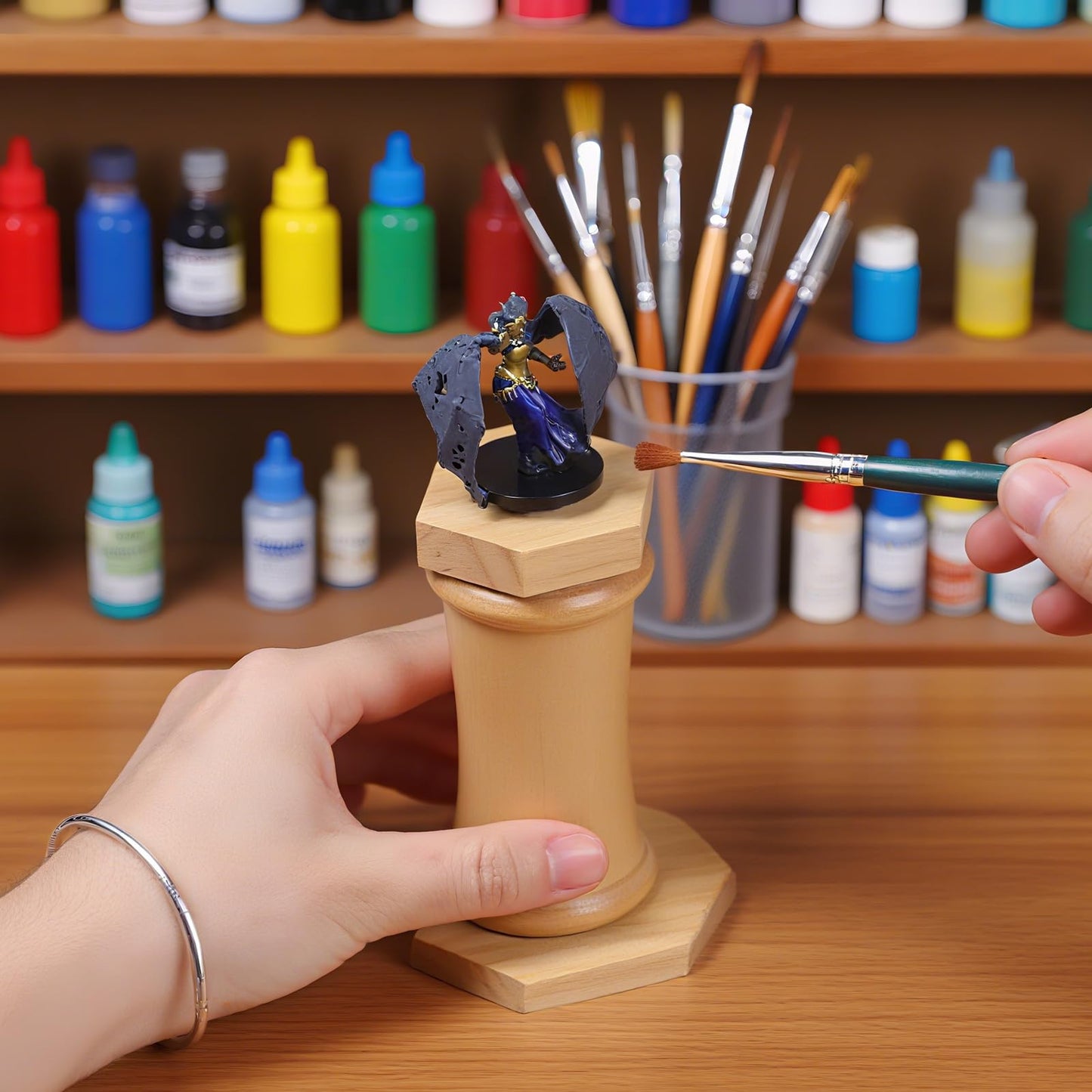 Miniature Painting Handle,Set:1 Panting Handle + 1 Caly + 6 PCS Bendable Alligator Clip Sticks + 1 Metal Box + 1 Carrying Storage,Detailing Panting,DND Miniatures, Scale Model, Fantasy Figuriness