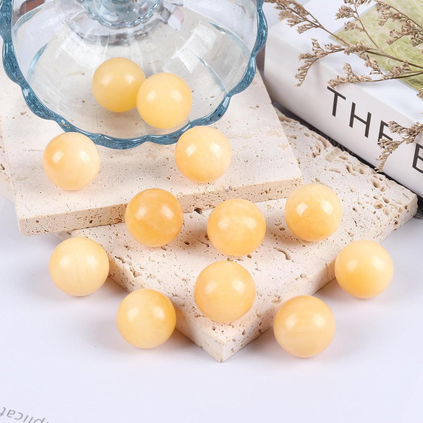 Fekuar 5 Pcs Yellow Jade Crystal Sphere Ball Set, Polished Healing Energy Mineral Gemstone Balls for Reiki Chakra Decoration Fengshui 20mm