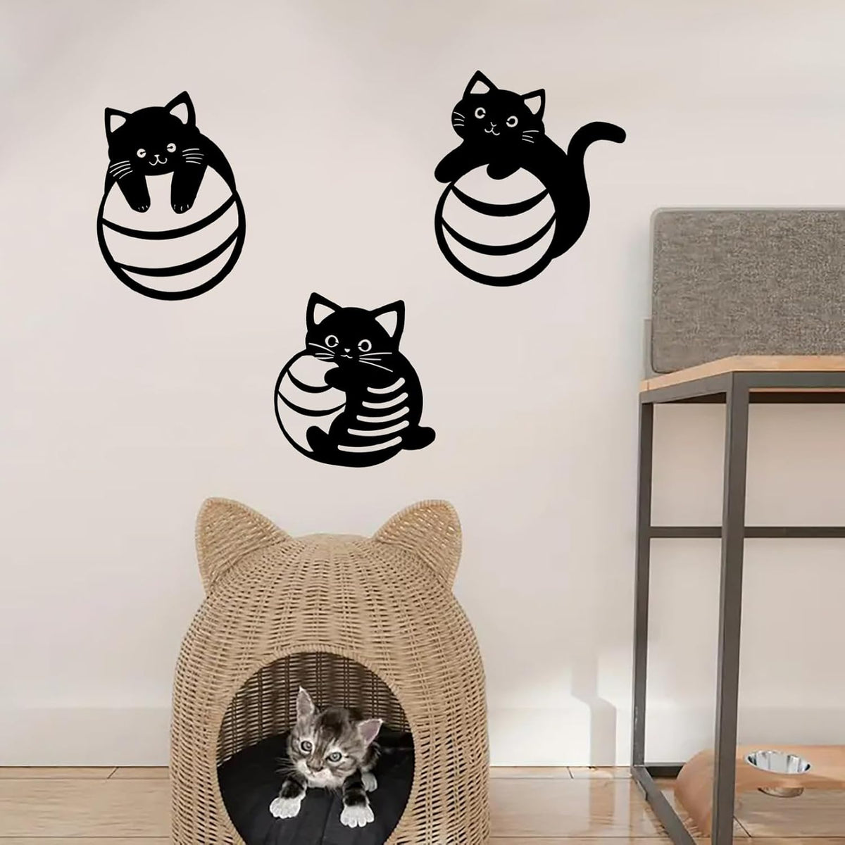 Black Metal Cat Wall Decor, Minimalist Abstract Cat Wall Art Line, Cute Cats Decor Signs, for Living Room Bathroom Bedroom Dining Room