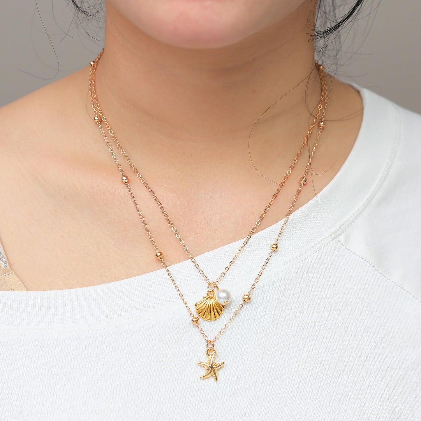 Starfish Shell Necklace for Women, 14K Gold Plated Layered Shell Starfish SeaShell Pearl Pendant Charm Beaded Necklace Stack Dainty Beach Ocean Beachy Necklaces for Women Summer Vacation Non Tarnish