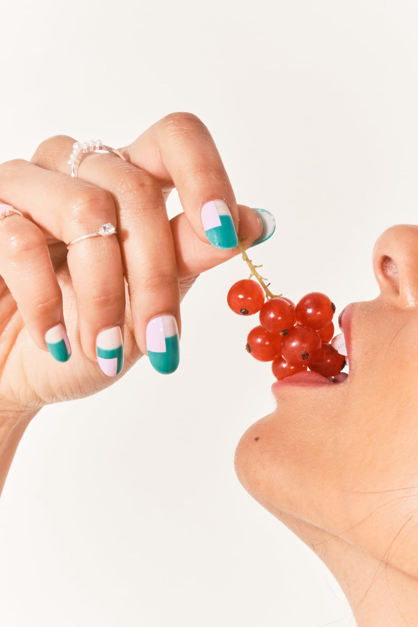 Chillhouse - Chill Tips, Press on Nails Kit - Not So Basic Emily (Oval) - 24 Nail Shapes & Sizes - Up to 2 Weeks Wear - Customizable Fit - Reusable - Latina Founded, Women Owned, Beauty, Self Care