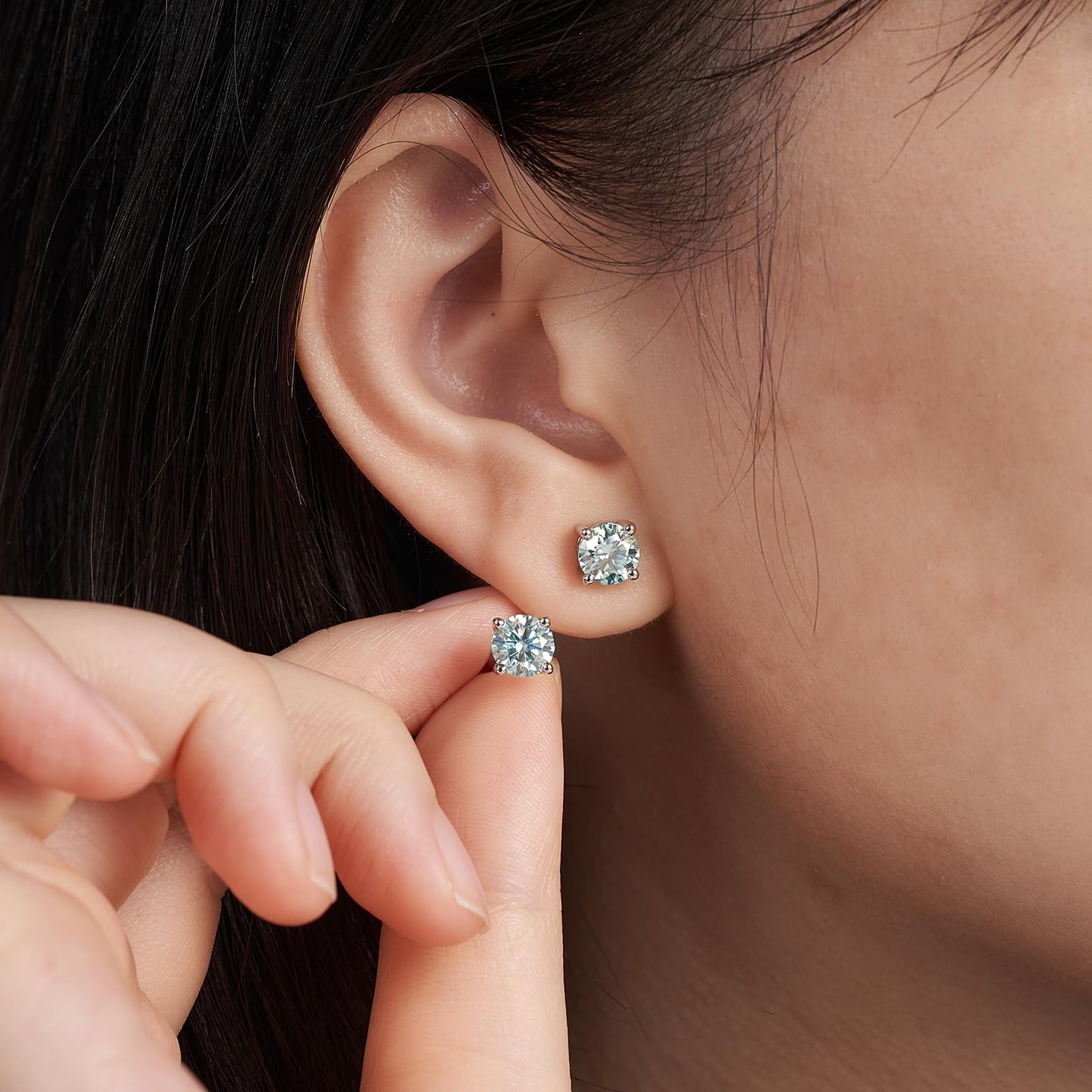 YODEWA Moissanite Stud Earrings for Women 925 Sterling Silver Hypoallergenic Butterfly Back 1 Pair DEF Color Lab Created Brilliant Round Moissanite Earrings (Blue 2CT)