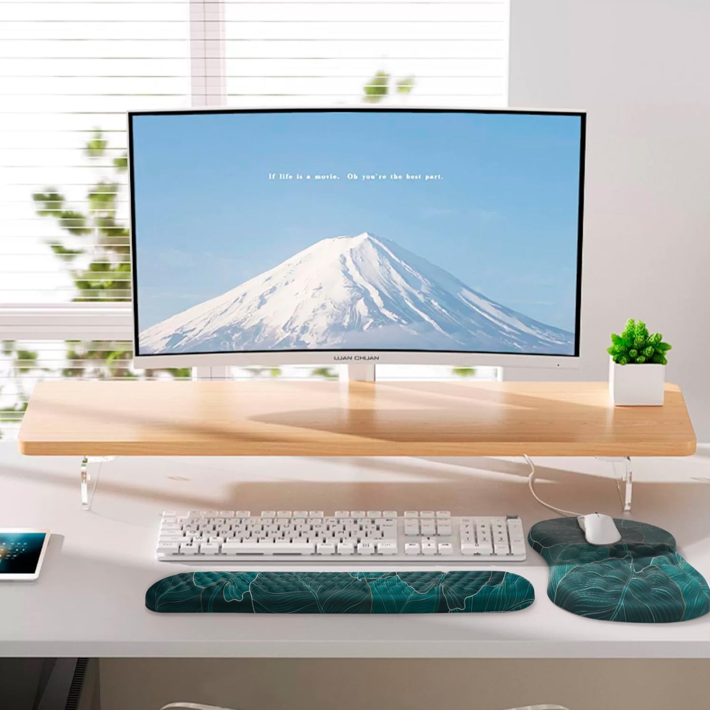 Mouse Pad Wrist Support, Laokiiy 2 in1 Keyboard Wrist Rest+ Ergonomic Mouse Pad, Non-Slip Wrist Rest for Computer Keyboard, Made Easy Typing & Relieve Wrist Pain(Banana Leaf Green)