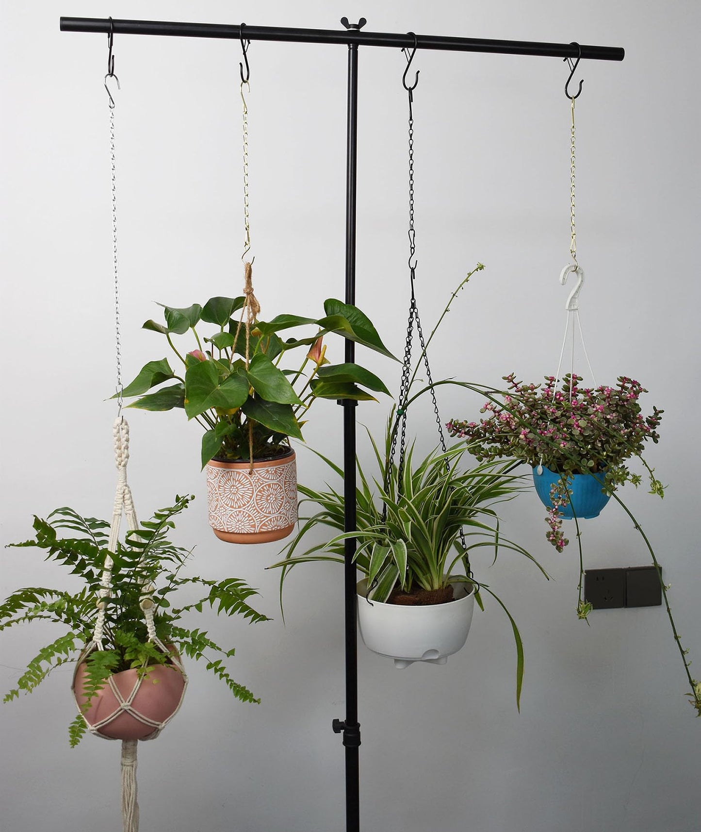 Sersberg Chain for Hanging Plants,11 Inch Black Hanging Chain, Small Hanging Basket Chain Kits with Hooks for Bird Feeder Hanging Basket Extender Porch Wind Chime (Black, 11 Inch-6PCS)