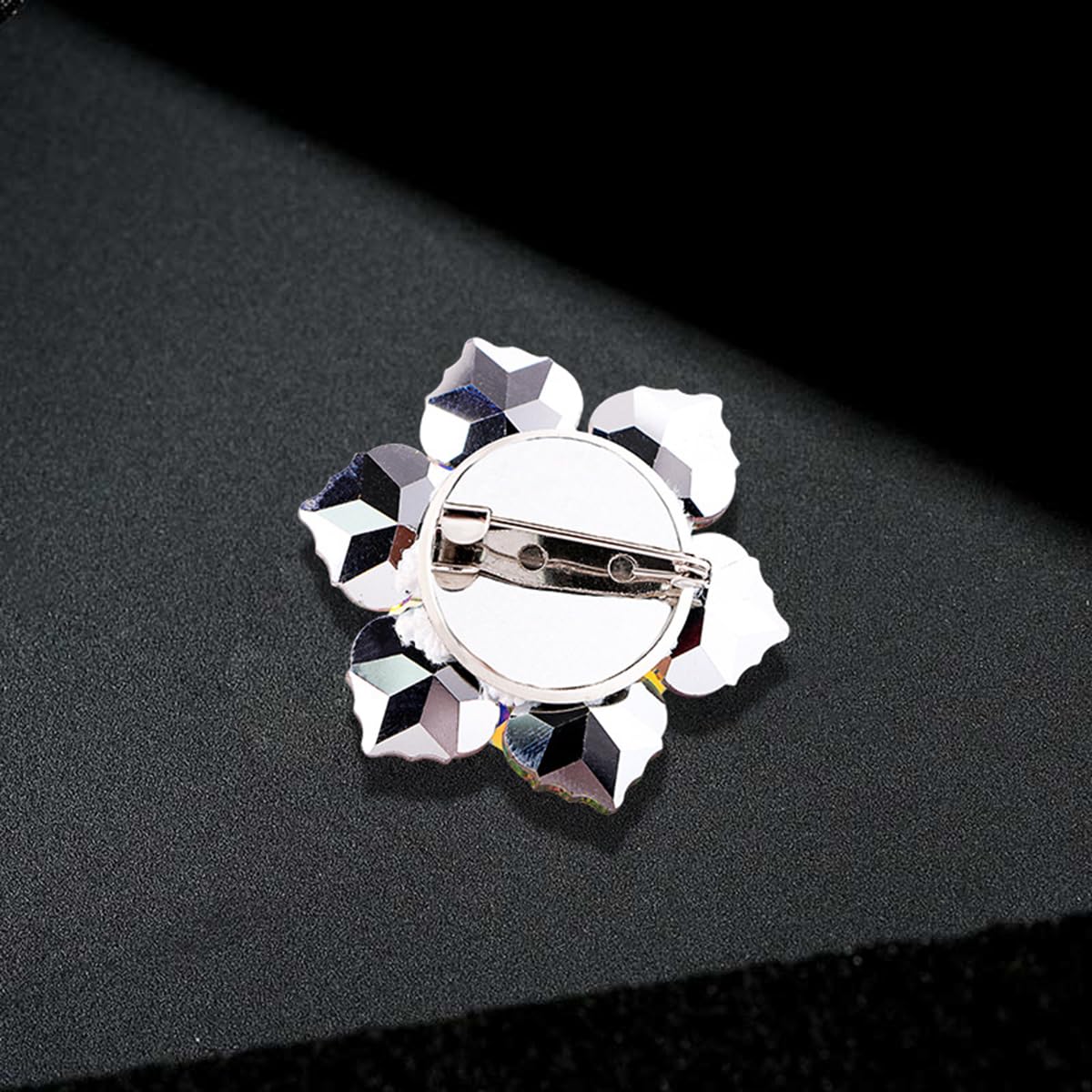 Rhinestone Sunflower Brooch Pin for Women Red Black Purple Large Flower Brooch Snowflake Hat Marquise Wreath Christmas Jewelry (Blue crystal flower brooch )