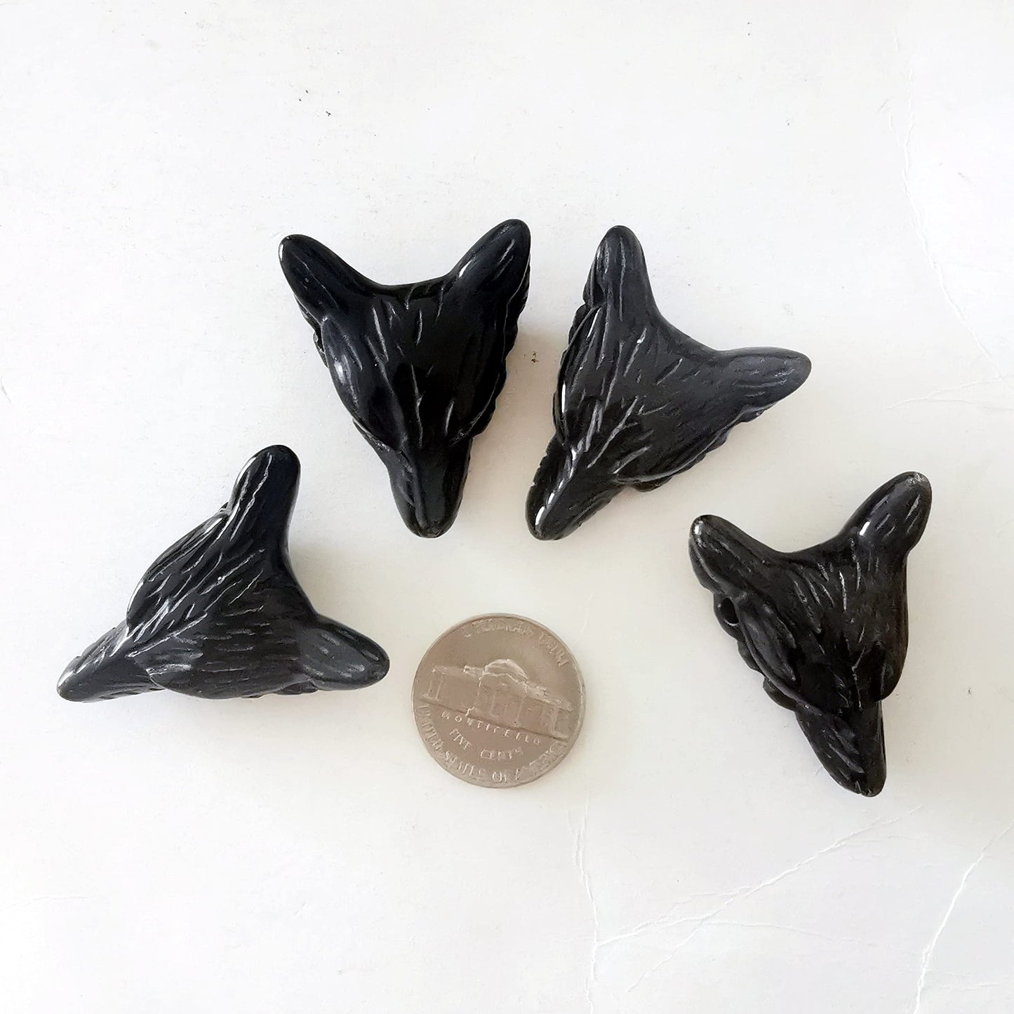 Bacatgem Natural Black Obsidian 1.37 inchs Wolf Head Pocket Crystals and Healing Stone Figurine,Haped DIY-Jewelry Pendant
