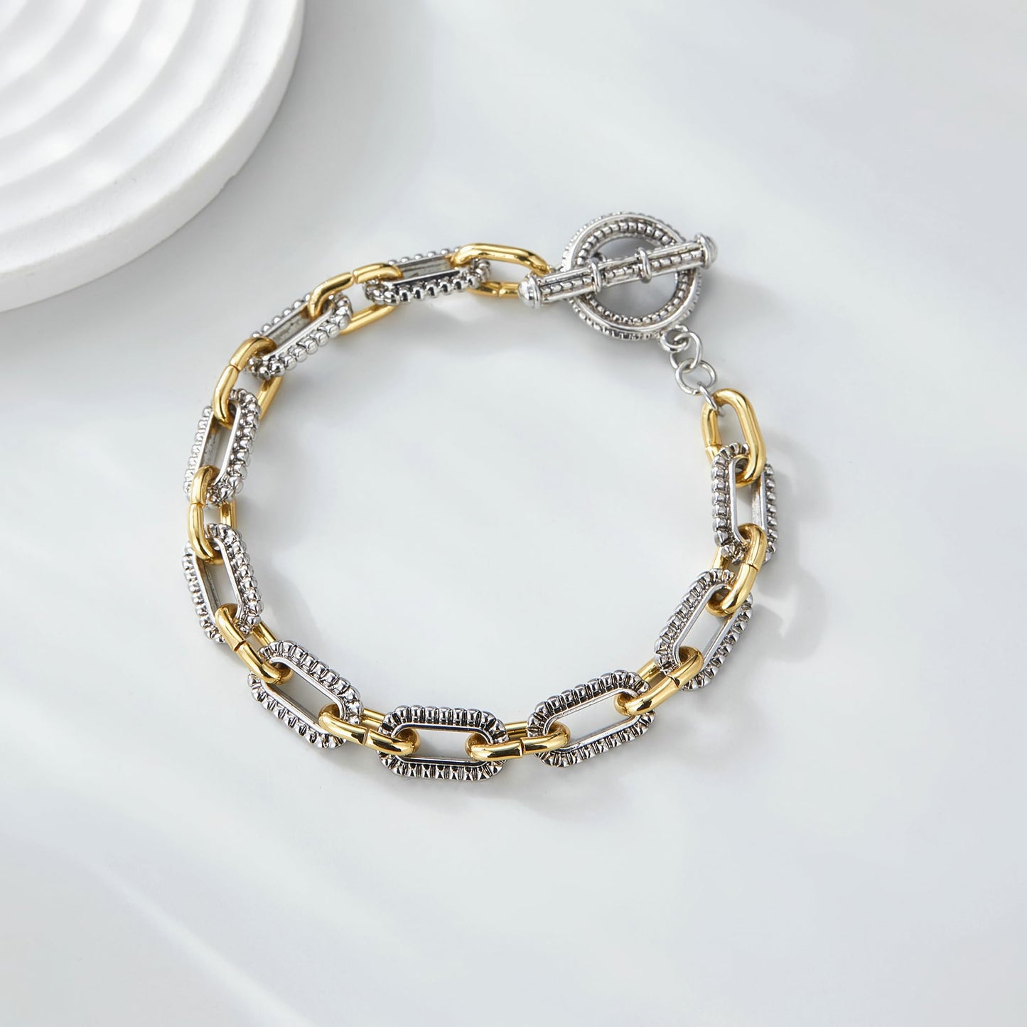 Mytys Link Bracelet for Women Gold and Silver 2 tone Circles Chain Wire Bangle Designer Inspired Bracelets (Gold & Silver 4)