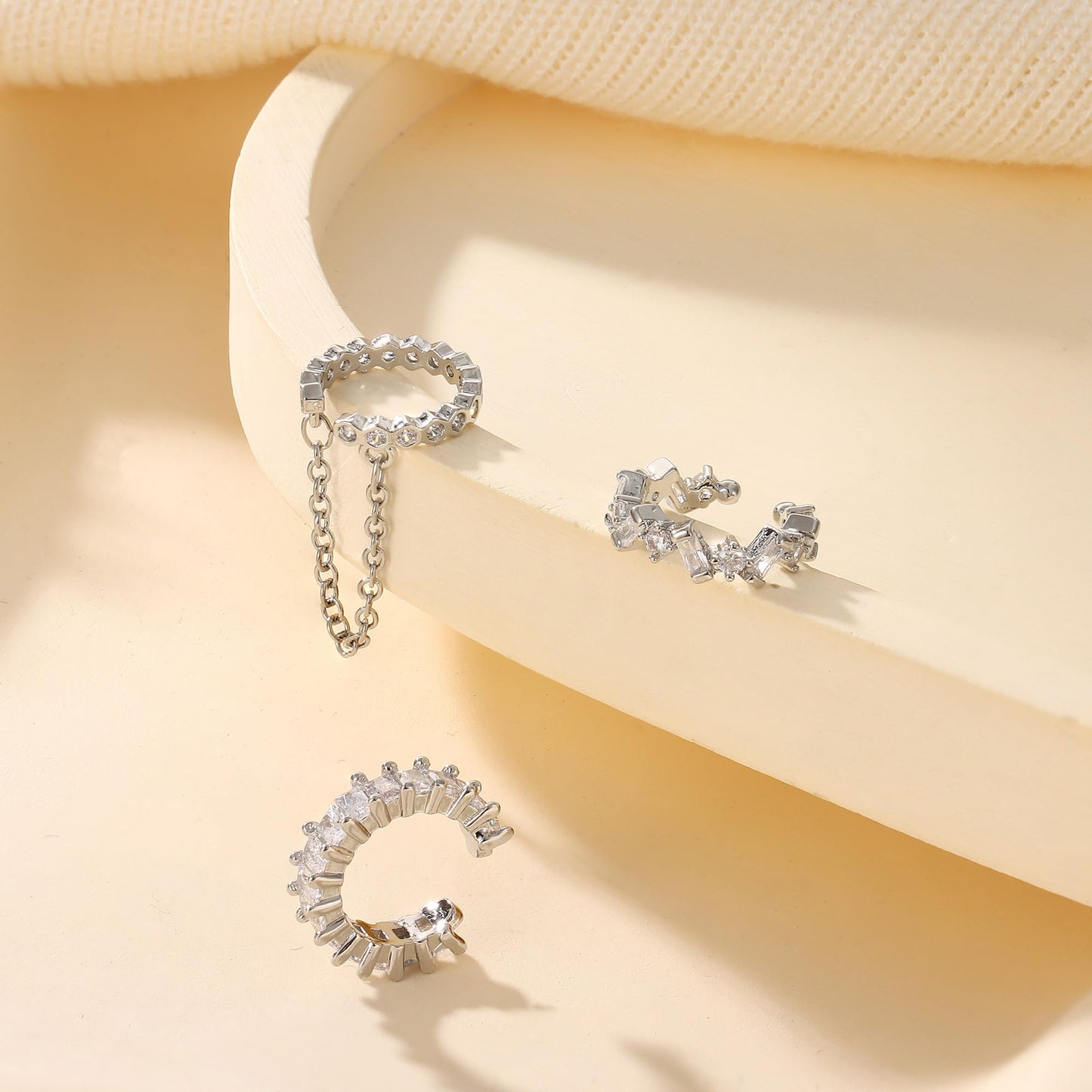 Dochais Ear Cuffs Non-Piercing Earrings for Women Cute Small Clip-On Cartilage Earring 14k Gold Plated Dainty Fake Piercings Earings Silver Style2