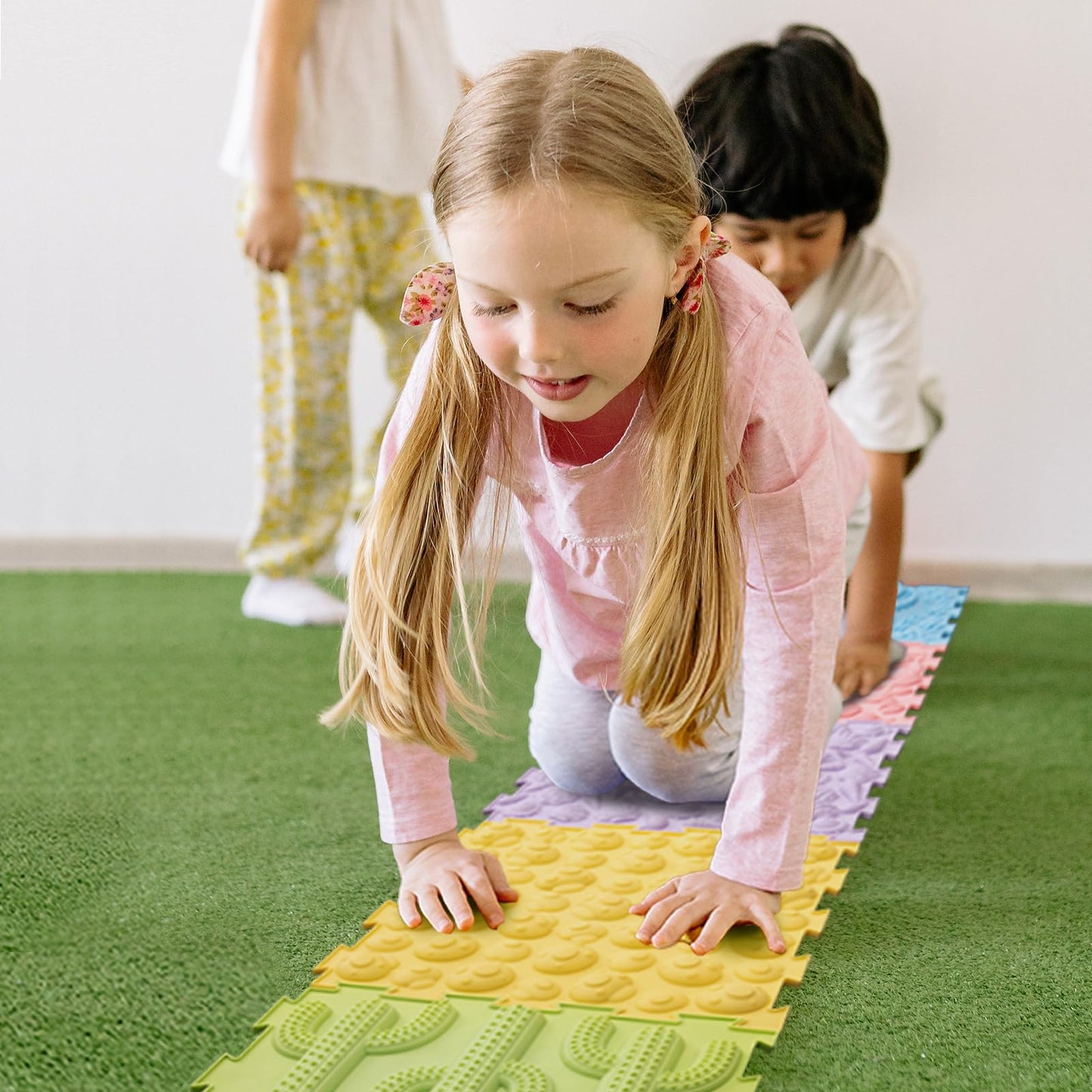 Edusense Sensory Mat for Autistic Children Massage Game Mats Puzzle Play Mats Textured Sensory Floor Tiles for Kids Toddlers Sensory Room Must Have