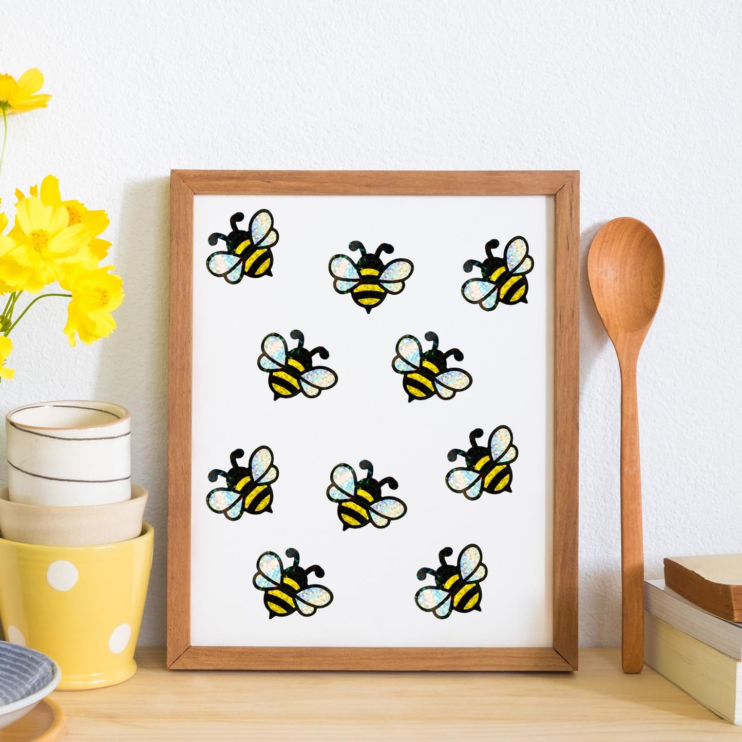 FYSUIMU 500Pcs Bee Stickers 1.5 Inch Summer Holographic Bumble Bee Sticker Decals Roll Sparkly Honeybee Reward Labels for School Classroom Office Planner Envelope Scrapbook DIY Supplies