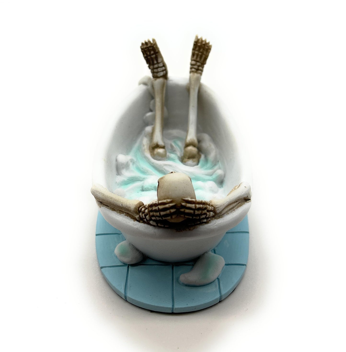 RUSTIX Skeleton in Bathtub Figurine - Gothic Bathroom Decor | Halloween Skeleton Statue | Funny Resin Skeleton Bath Figurine | Bubble Bath Skeleton Gift | Unique Gothic Bathroom Accessories