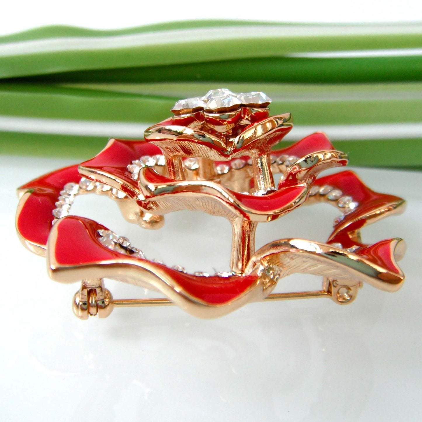 Navachi 18k Gold Plated Crystal Red Enamel Rose Flower Az7445b Brooch pins