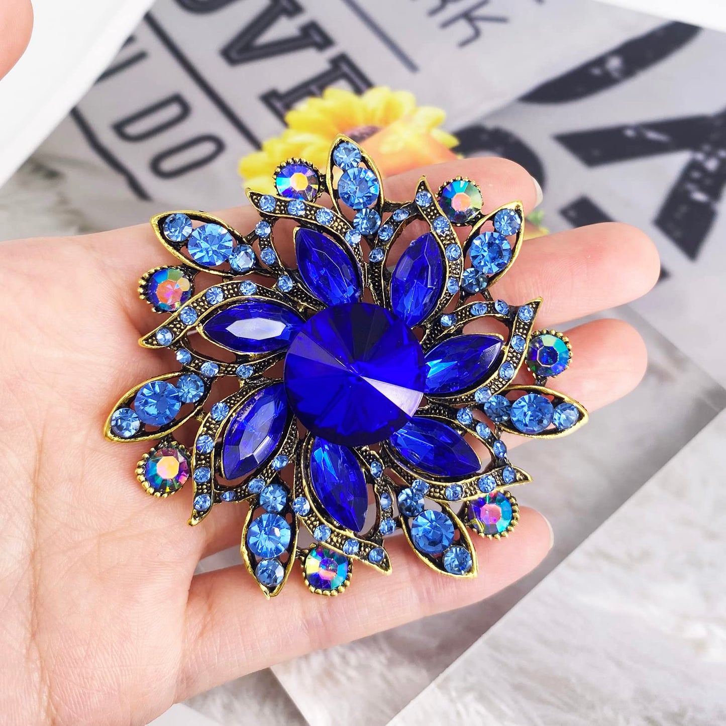 LAXPICOL Vintage Women's Blue Austrian Crystal Elegant Flower Brooch Wedding Broach Pin