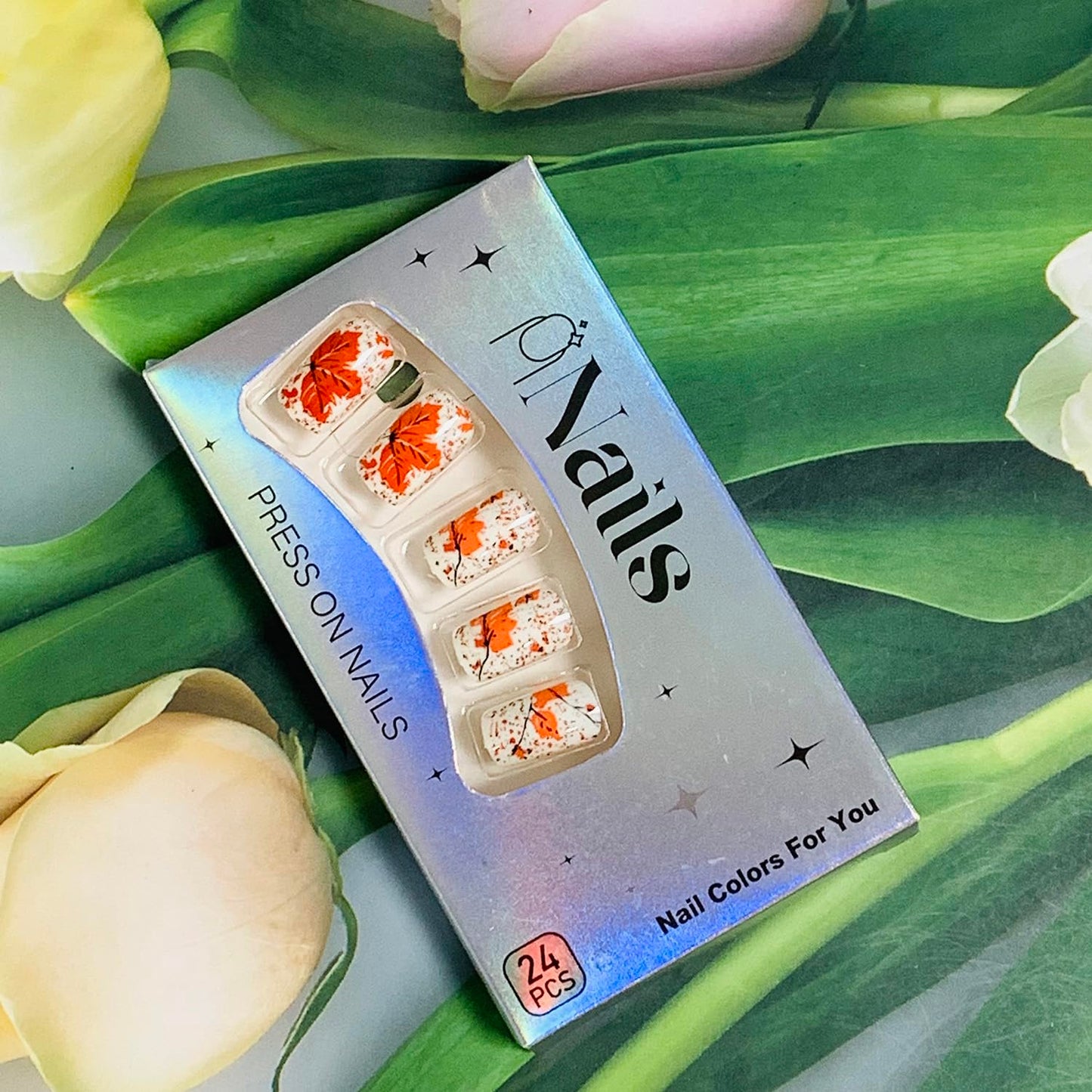 EYZOTSF Thanksgiving Press on Short Square Nails Acrylic Fall False Nails with Maple Leaf Designs Artificial Autumn Leaves Square Fake Nails Holiday Glue Stick ons Fingernails for Women(YS692)