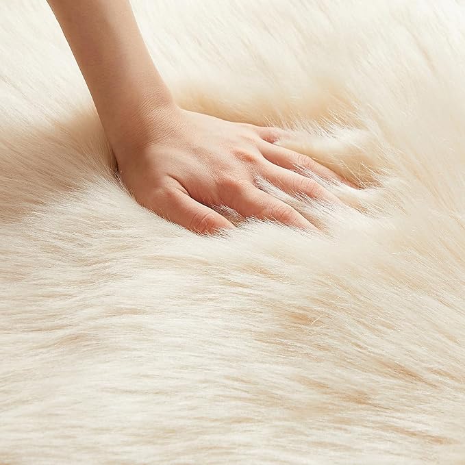 AMTOVO Faux Fur Rug, Beige Area Rug, Fluffy Sheepskin Rug, Fuzzy Ultra Soft 2 x 4 ft Shag Rugs for Bedroom Sofa Throw Cushion Room Decor, Sheepskin