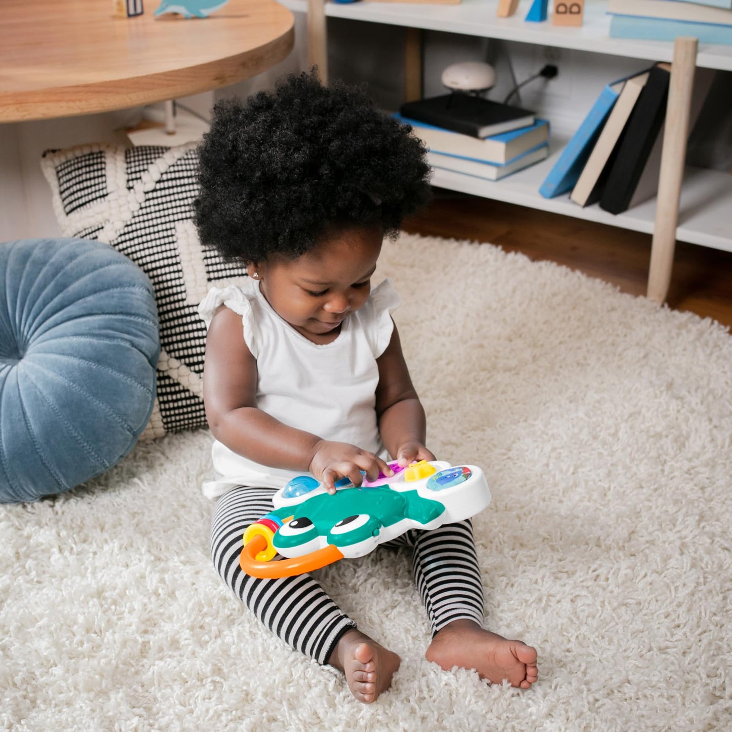 Baby Einstein Ocean Explorers Neptune’s Busy Bubbles Sensory Activity Toy, with Interactive Lights and Music, Ages 3+ Months