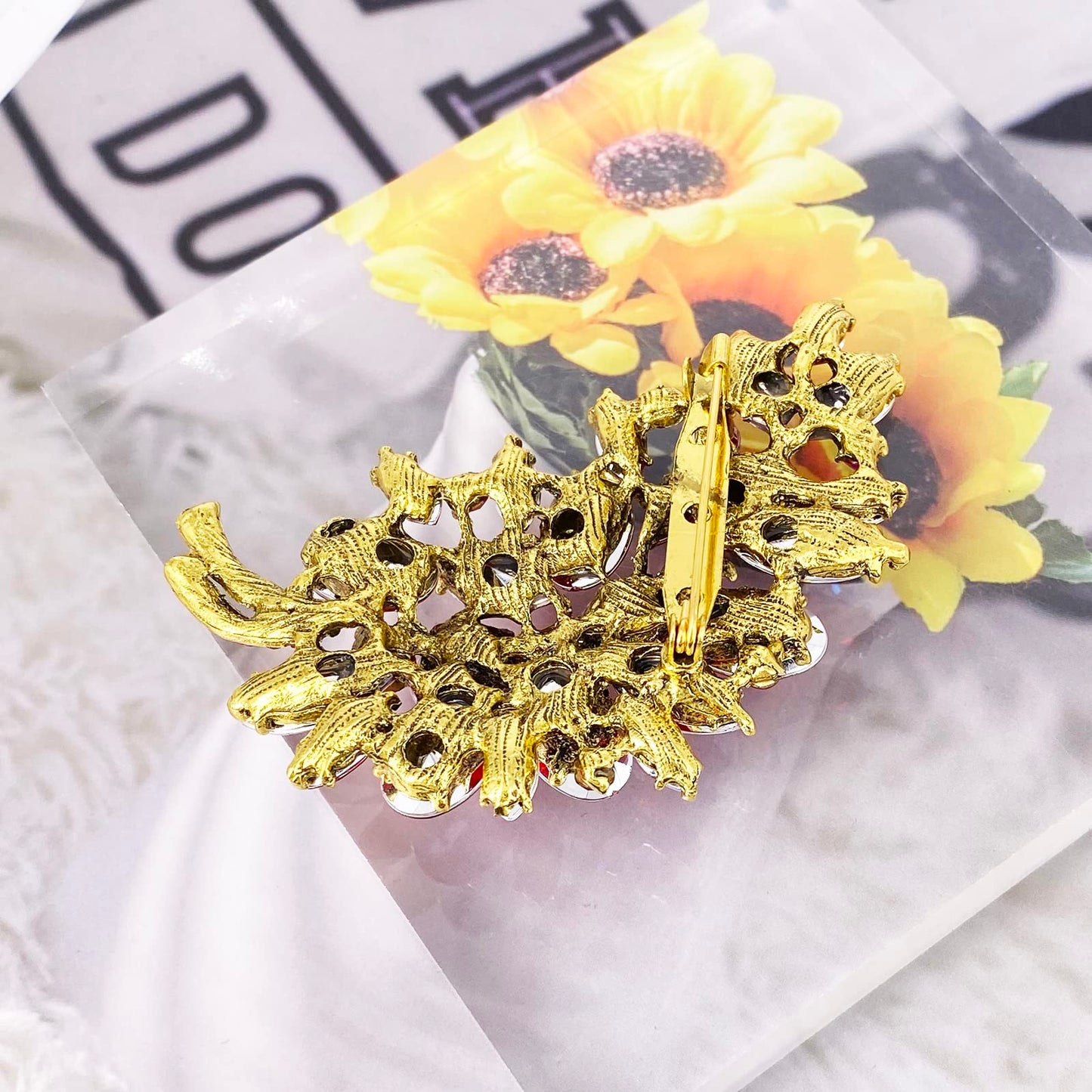 LAXPICOL Vintage Red Austrian Crystal Flower Leaf Bouquet Clusters Large Big Brooch Pin For Women Jewelry