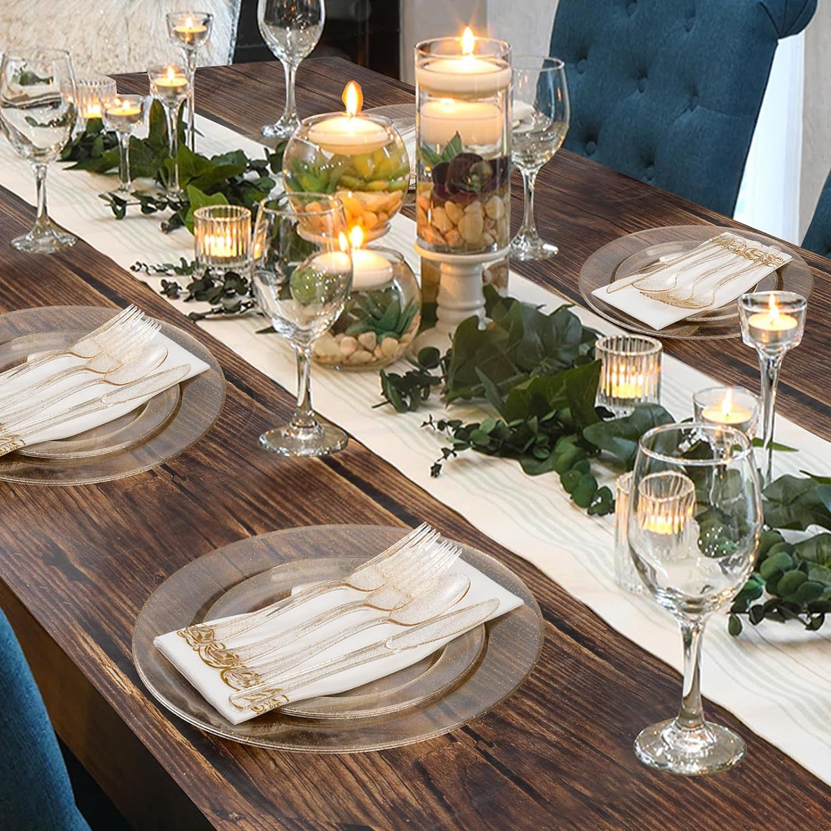 Goodluck 350 Piece Dinnerware Set for 50 Guests, Plastic Plates Disposable for Party, Include: 100 Gold Glitter Plastic Plates, 50 Paper Napkins, 50 Cups, 50 Gold Glitter Plastic Silverware Set