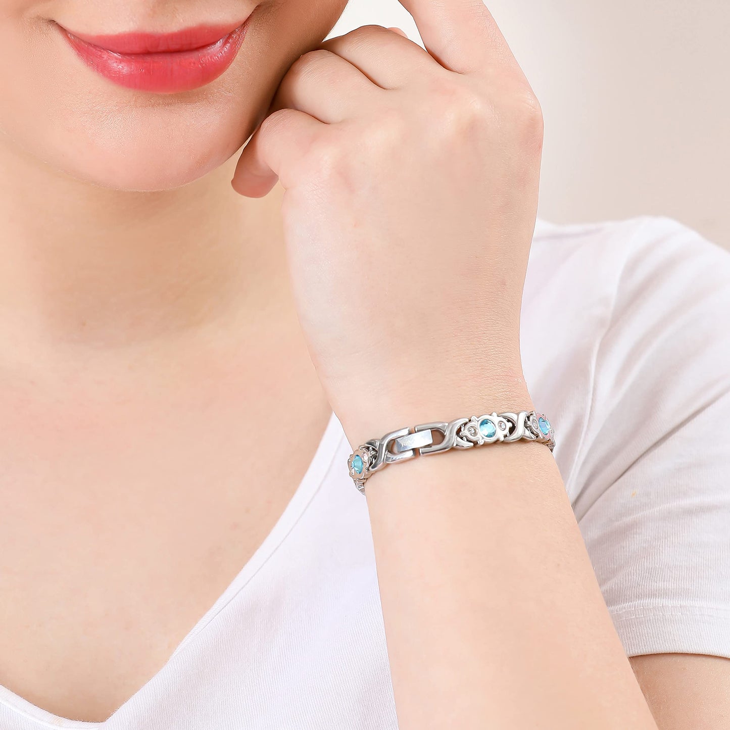 EMMORI Ultra Strength Magnetic Bracelet for Woman - 3,500 Gauss Per Magnet -Crystal Bracelet - Adjustable Length -Pulseras Magneticas (Silver Blue)