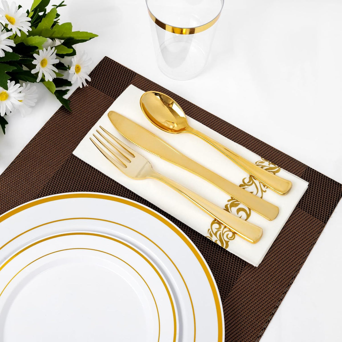 Supernal 400pcs Gold Plastic Dinnerware Set for 50 Guests-Gold Plastic Plates Heavy Duty Disposable Party Plates, 200 Gold Plastic Silverware, Linen Napkins, Clear Cups For Wedding,Birthday