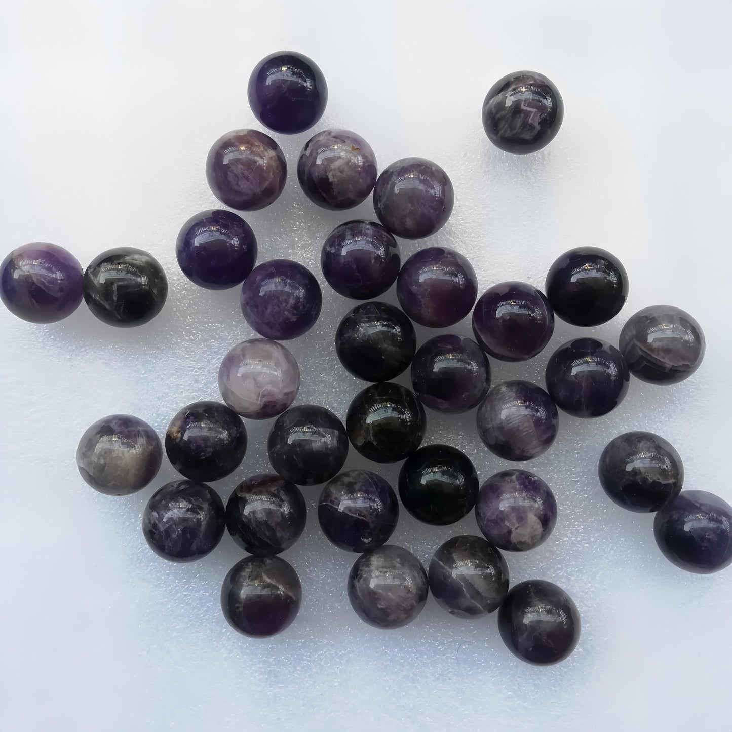 Sunshcat Natural Amethyst 0.78 Inchs Crystals and Healing Stone Ball Set,Home Desktop Feng Shui Array Decoration(7 Pieces) 