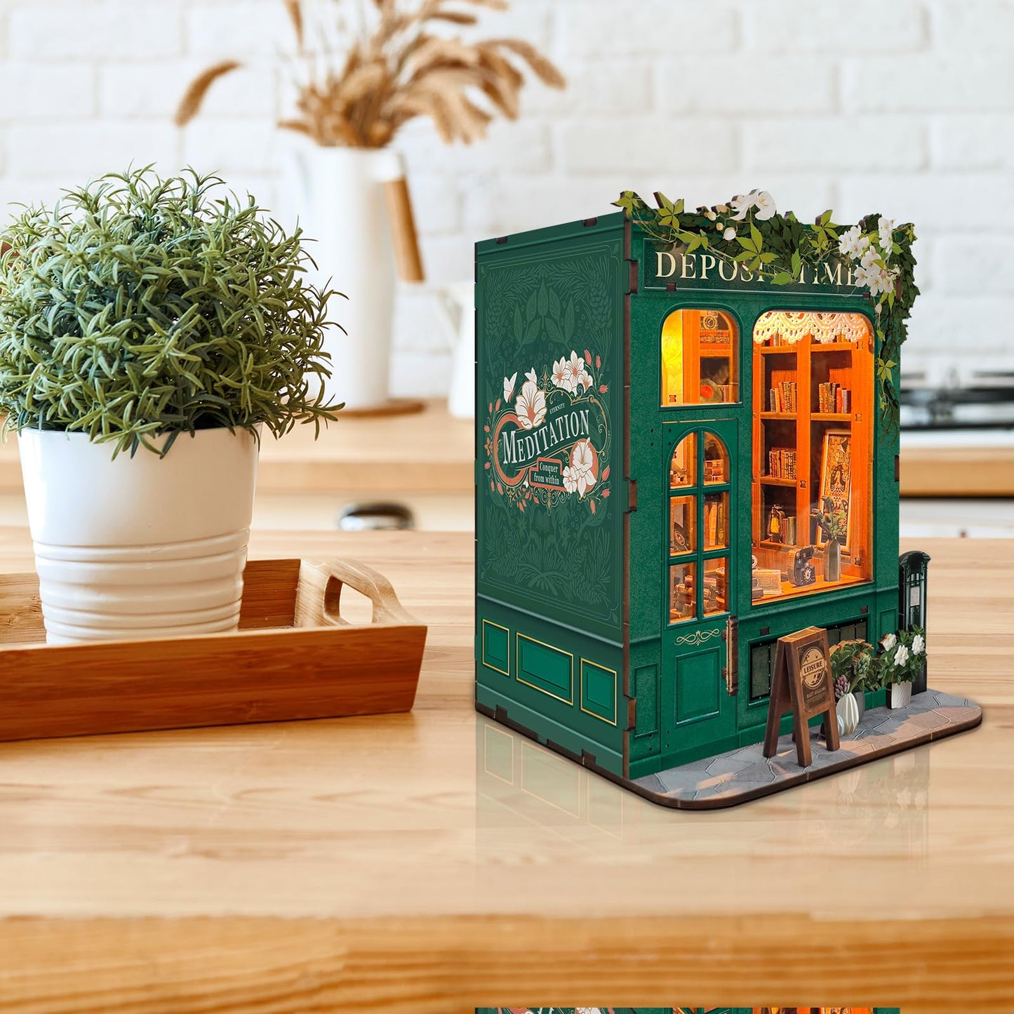 Foyucool DIY Book Nook Kit, Miniature Bookshelf Decor with LED Lights, Laser-Cut Wooden Craft Set for Adults, Creative Gift for Christmas, Birthday, Leisure Time