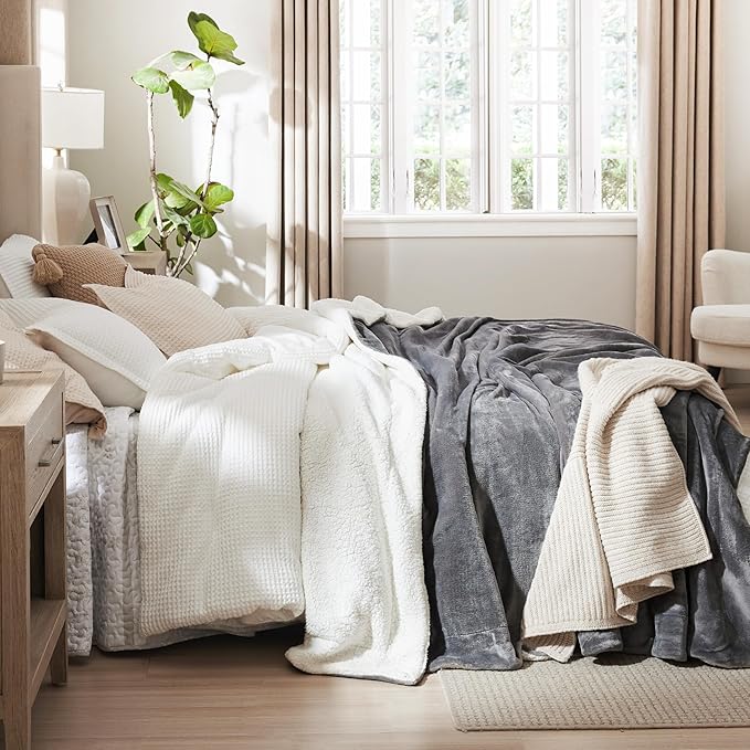 Bedsure Sherpa Fleece Blankets King Size for Bed - Thick and Warm, Soft Fuzzy Plush King Blanket for Winter, Grey, 108x90 Inches