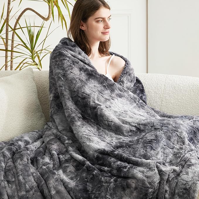 Bedsure Sherpa Fuzzy Throw Blanket - Soft, Warm and Cozy Throw for Women, Plush & Fluffy Faux Fur Blanket for Couch, Sofa and Bed Decor, Tie Dye Design, Grey, 50x60 Inches