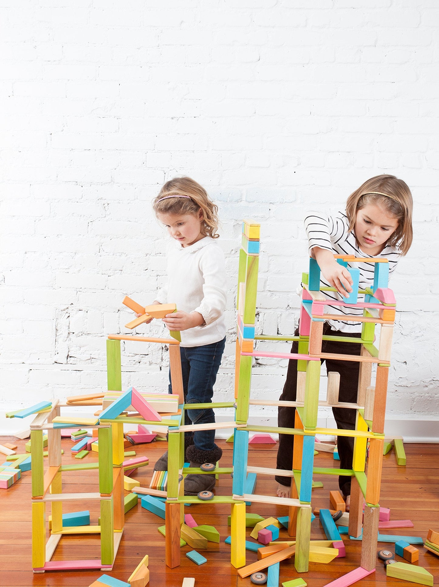 6 Piece Tegu Pocket Pouch Prism Magnetic Wooden Block Set, Nelson