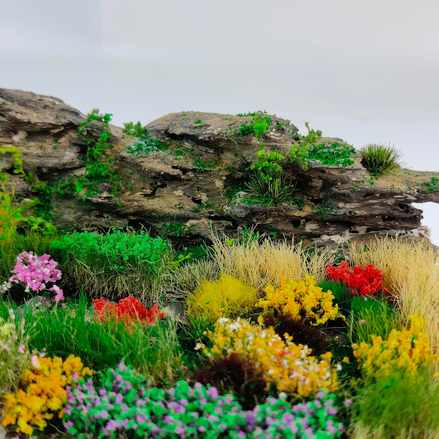 gdeplok 90 Pcs Miniature Flower Clusters Static Grass Clusters, for DIY Model Railway Scenery Train Landscape & War Game Terrain Layouts (B)
