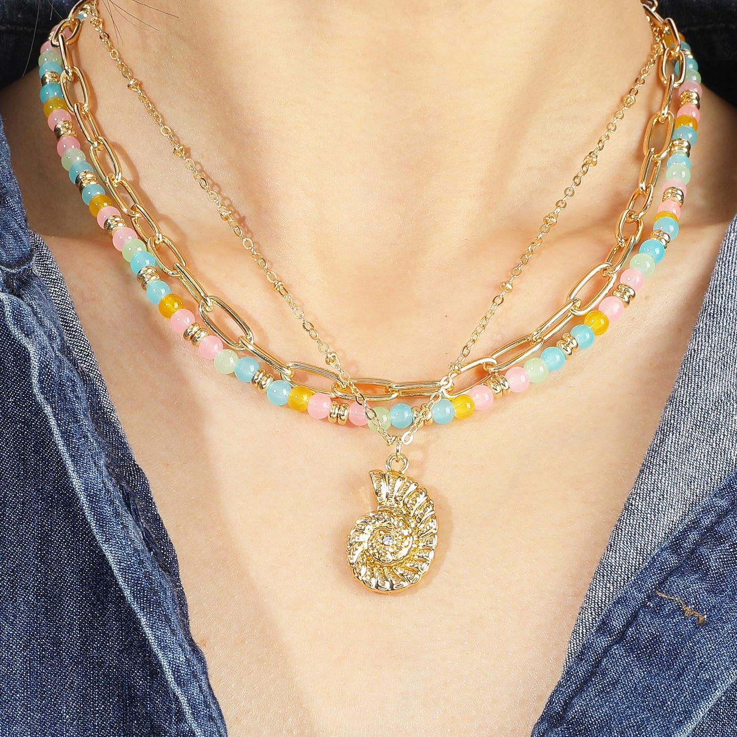 Multilayered Beaded Shell Necklace for Women, Bohemian Colorful Glass Beads Choker 3D Conch Sea Shell Pendant Necklace Textured Seashell Adjustable Gold Chain Boho Summer Beach Ocean Jewelry Gift