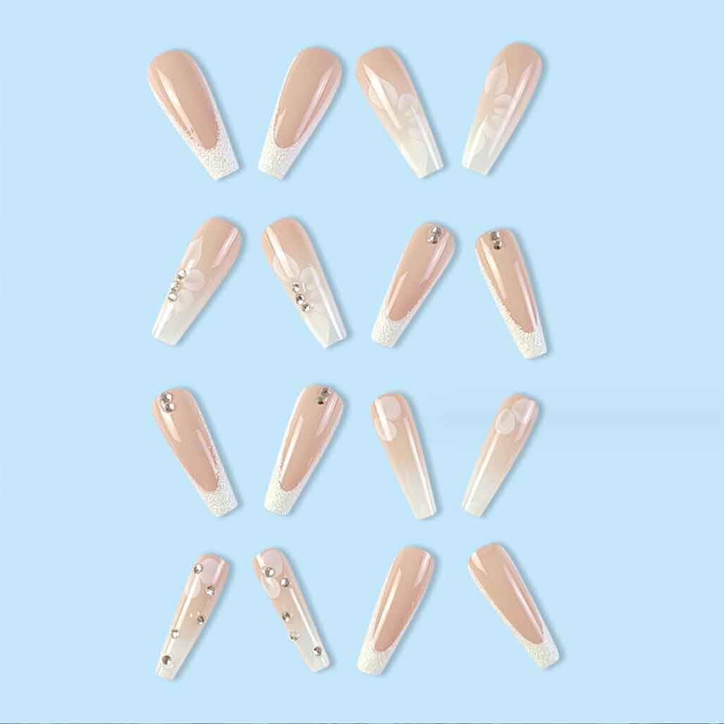 Foccna White Press on Nails Extra Long, Acrylic Fake Nails Coffin Crystal Flower Design False Nails,Artificial Nails for Women and Girls, 24 pcs