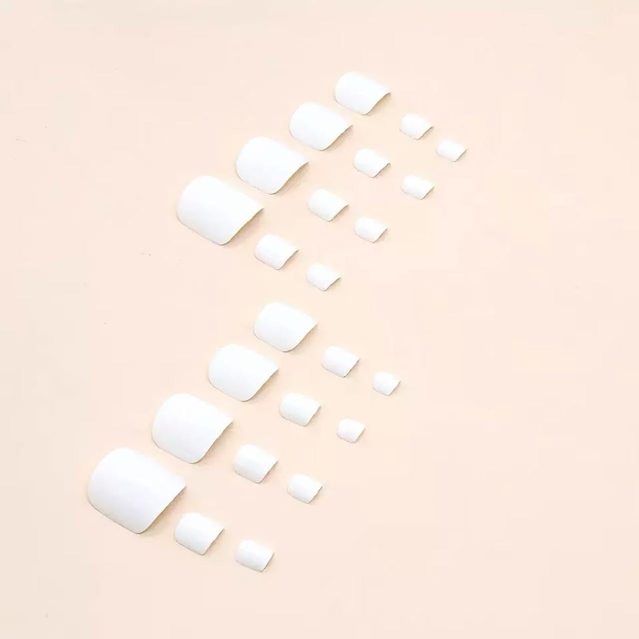 C.Z.Z.T.T.NAILS Press on Toenails Short, White Square Fake Nails, 24 Pieces, Multiple Sizes 6-17.5mm, Artificial Toe Nails for Pedicure