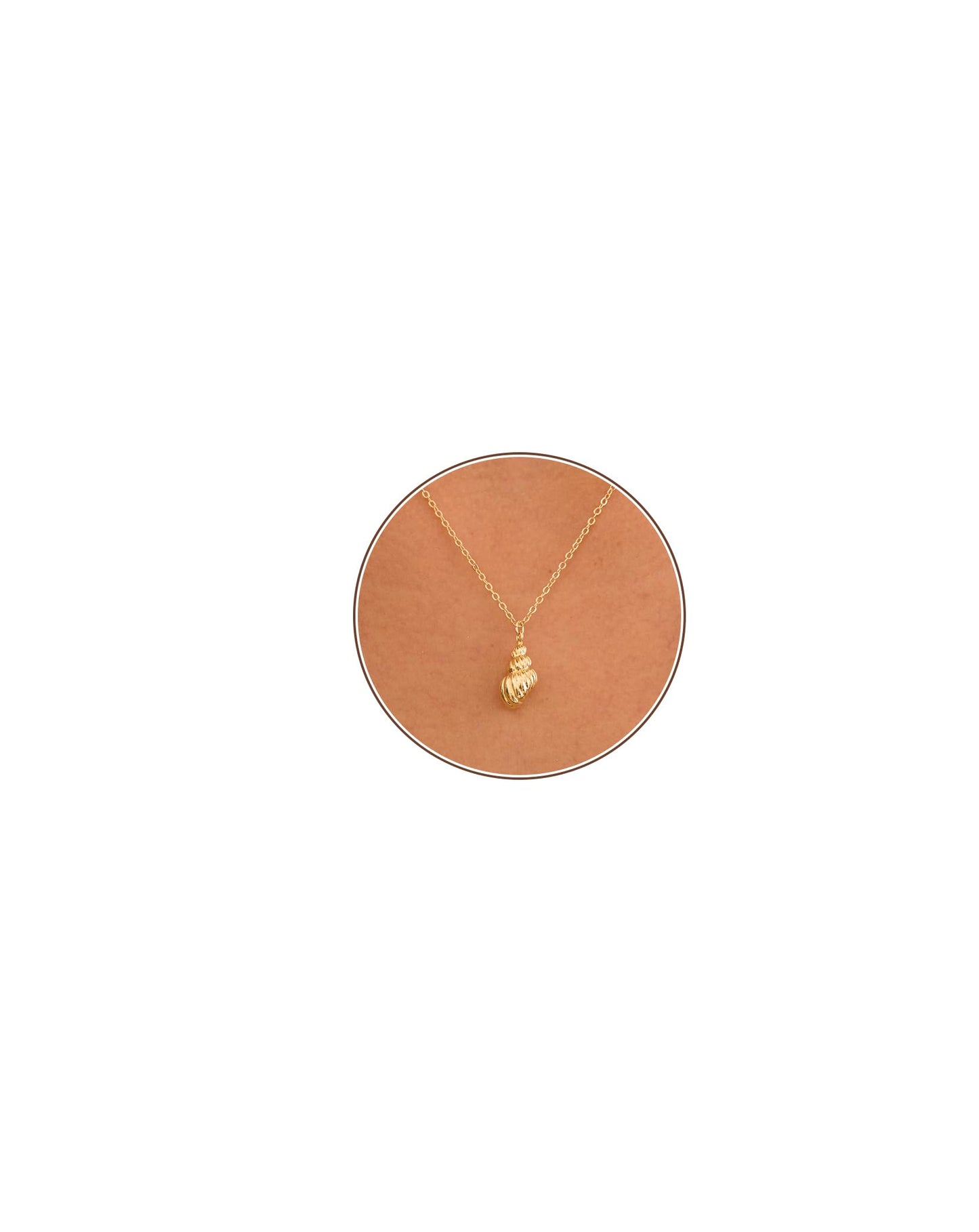 GUOKE Gold Shell Necklace for Women – 14K Gold Plated Conch Pendant, Dainty Seashell Necklace, Nautical Beach Minimalist Jewelry for Her