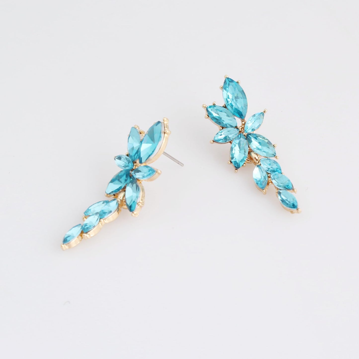 ATIMIGO Elegant Light Blue Rhinestone Dangle Earrings Cluster Crystal Wedding Bridal Earrings for Brides Bridemaids Formal Prom Statement Drop Earrings for Women