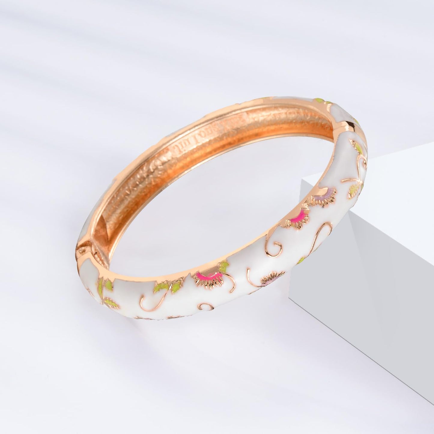 UJOY Vintage Bracelet Plated Enameled Jewelry Spring Hinge Metal Cuff Cloisonne Bangles Set Gift Box Packed 55A81-55A108 red White