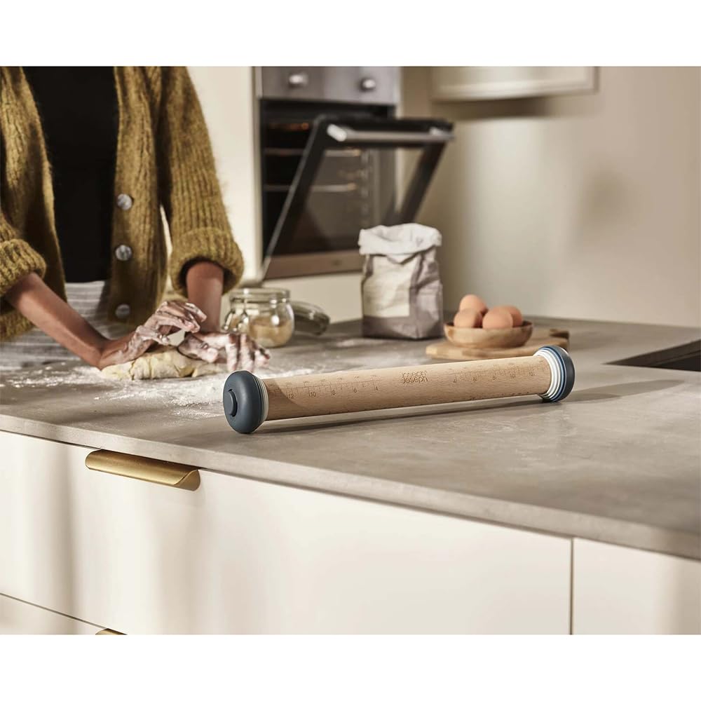 Joseph Joseph PrecisionPin - Rolling Pin with adjustable pastry thickness, Baking and dough rollers, Beech Wood, Pastel Blue