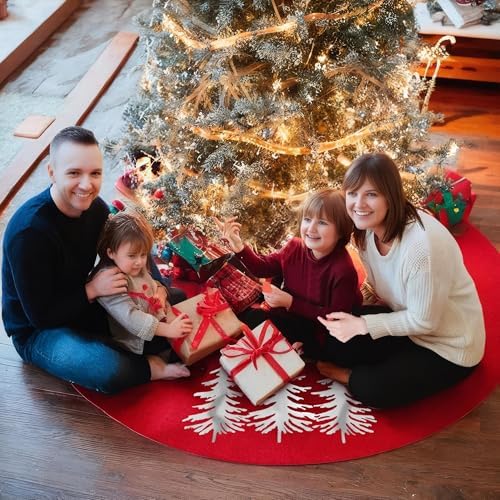Red Christmas Tree Skirt, 36 Inch Christmas Faux Fur Tree Skirt for 4-6 Ft Christmas Tree Xmas Small Tree Skirt for Christmas Tree Decorations Indoor Holiday Winter Farmhouse Decorations