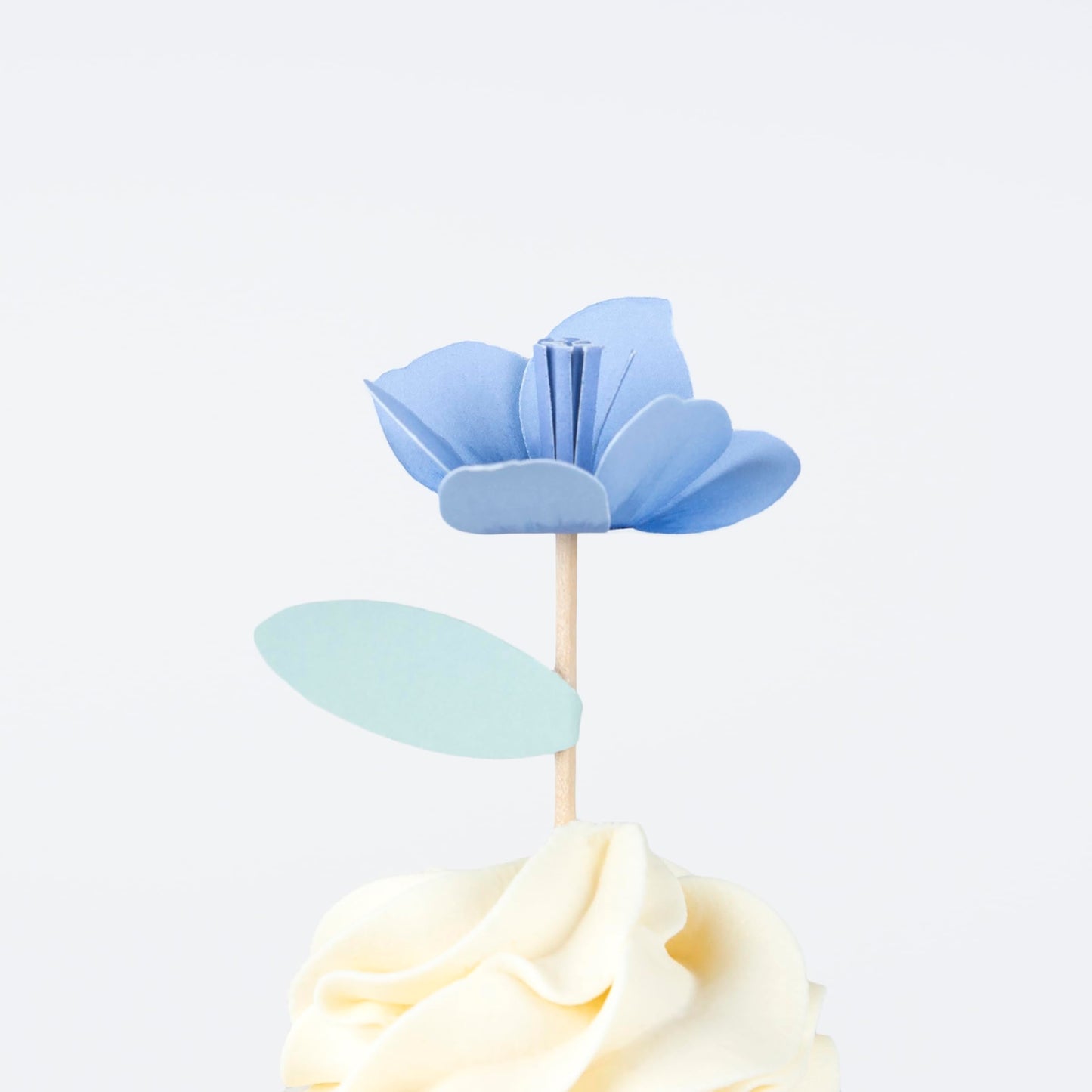 Meri Meri Meadow Unicorns Cupcake Kit (Pack of 24), Includes Cake Toppers and Cupcake Cases, Birthday Parties & Baby Showers, Kids & Adults