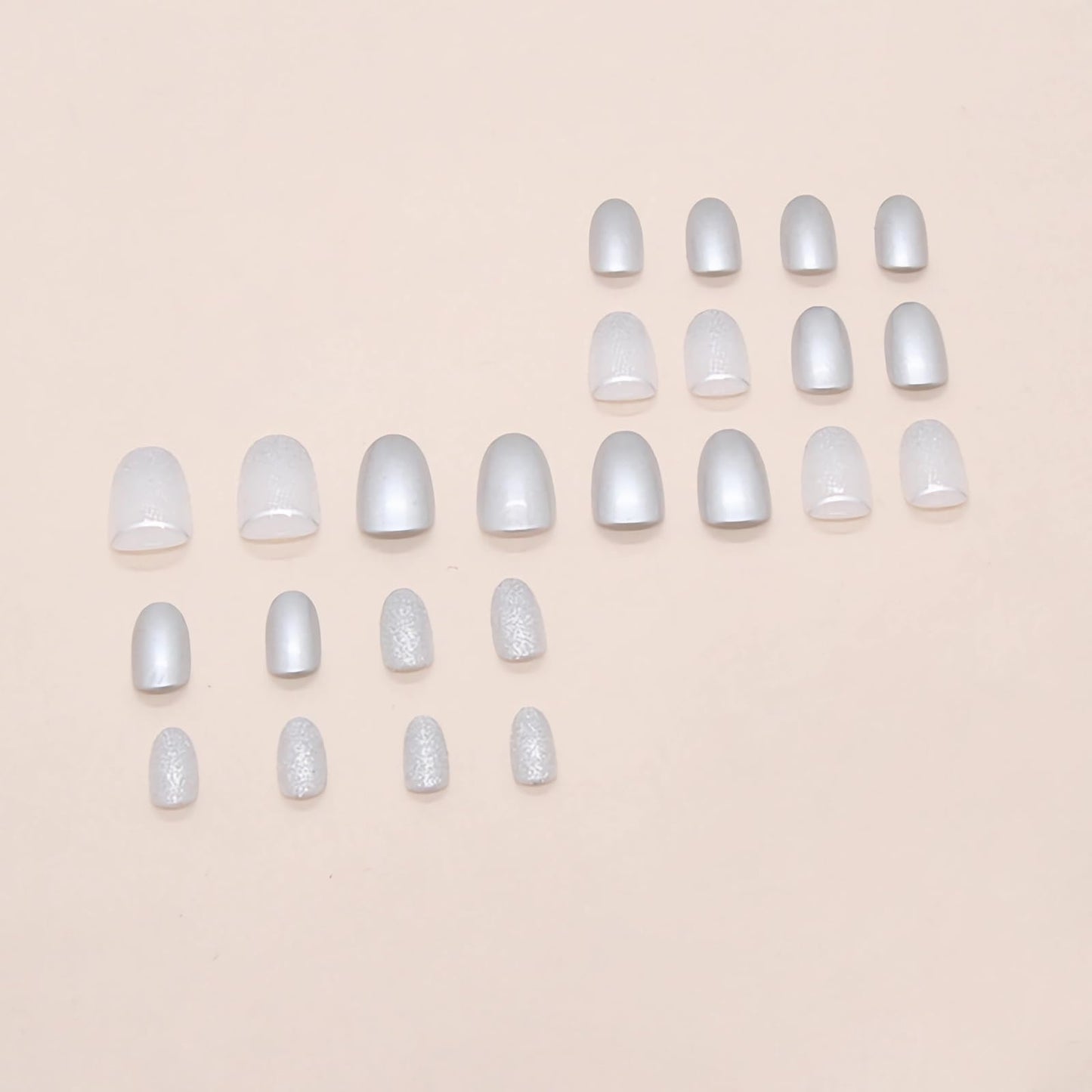 BABALAL Press on Nails Short Round Fake Nails Oval Glue on Silver Chrome Acrylic Nails Glitter Bling 24Pcs Manicure False Nails for Women Girls